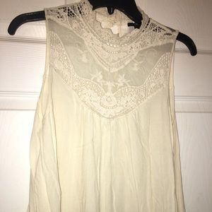 Sleeveless lace top